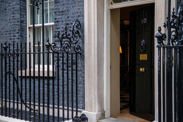 线上炒股配资门户 以色列总统与英国首相举行“激烈”会谈，双方分歧凸显